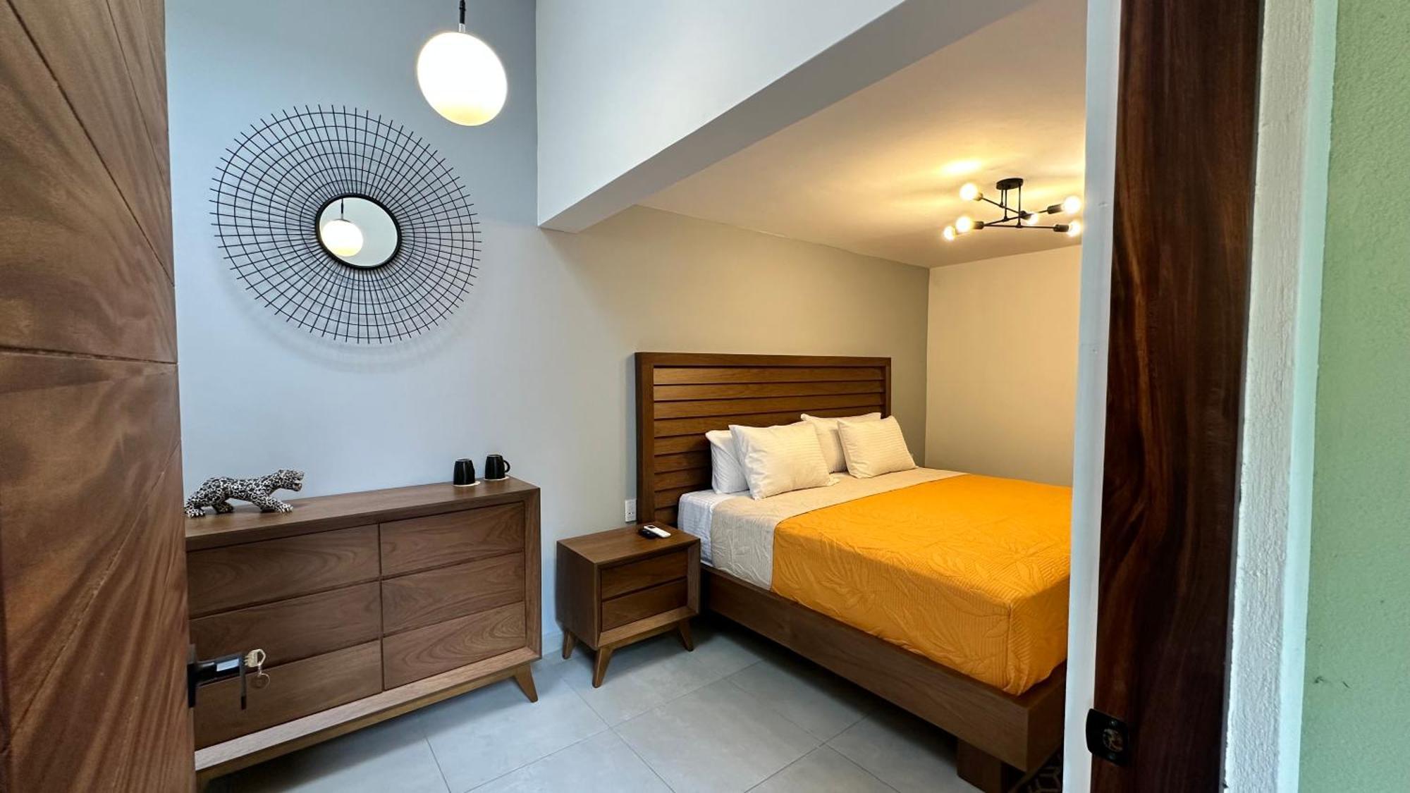 Hotel Boutique Villa Escondida, A Pasos De Lo Mejor En Tlaquepaque Екстериор снимка