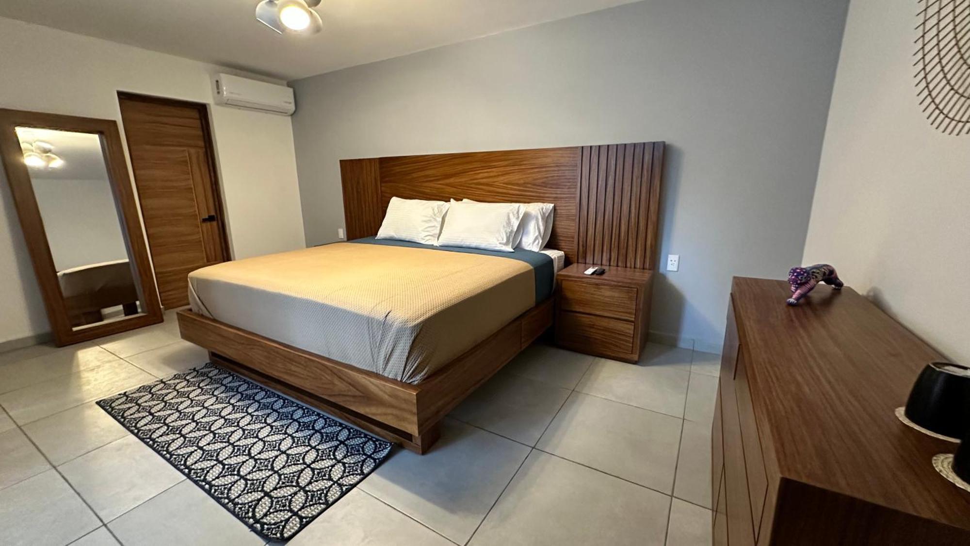 Hotel Boutique Villa Escondida, A Pasos De Lo Mejor En Tlaquepaque Екстериор снимка