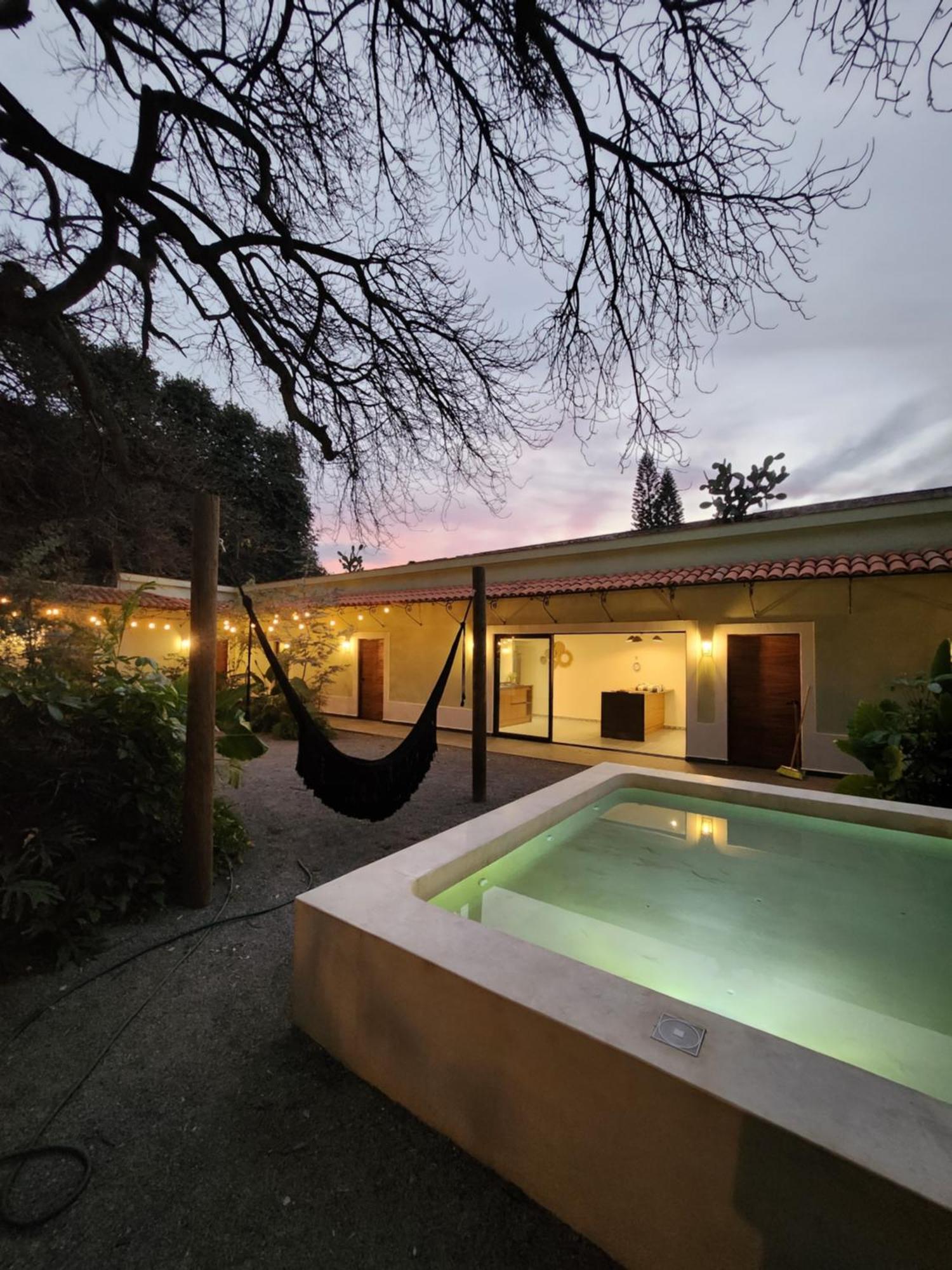 Hotel Boutique Villa Escondida, A Pasos De Lo Mejor En Tlaquepaque Екстериор снимка
