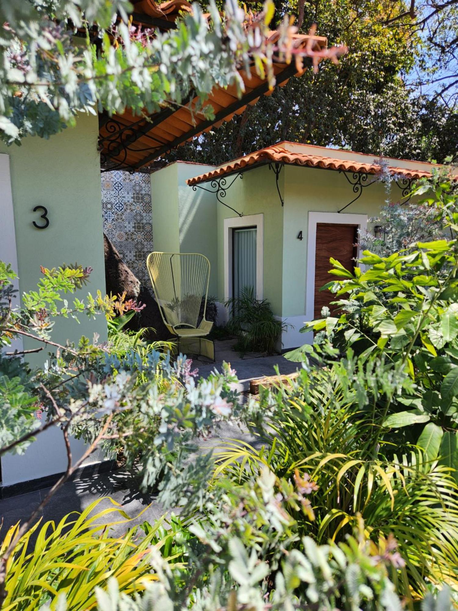 Hotel Boutique Villa Escondida, A Pasos De Lo Mejor En Tlaquepaque Екстериор снимка